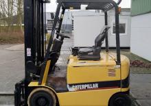 Frontstapler Elektro Caterpillar EP20K