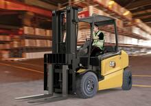 Frontstapler Elektro Caterpillar EP50N