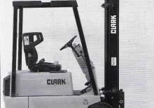 Frontstapler Elektro Clark TM 12 SN