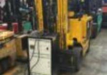 Frontstapler Elektro Nissan YM 02 R 25 U