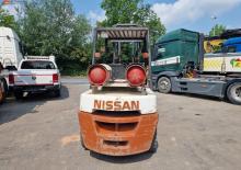 Frontstapler Treibgas Nissan BF 03 A 33 U