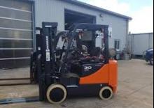 Frontstapler Treibgas Doosan GC30P-5