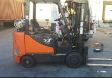 Frontstapler Treibgas Doosan GC33E-5