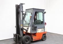 Frontstapler Treibgas Nissan PJ 01 A 15 U