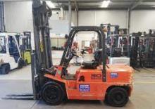 Frontstapler Treibgas Nissan UGJ 02 A 30 U