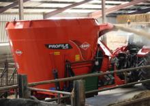 Futtermischwagen Kuhn Profile Plus 12.1 DL