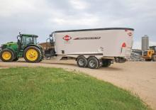 Futtermischwagen Kuhn VXL 1165