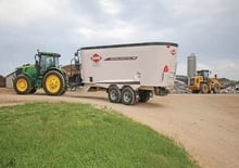 Futtermischwagen Kuhn VXL 1165