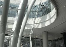 Gelenkarbeitsbühnen auf Raupen Easy Lift RA26HY