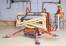 Gelenkarbeitsbühnen auf Raupen JLG X500AJ