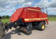 Grosspackenpressen + Hochdruckpressen New Holland D 1010 CC