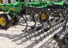 Grubber John Deere 2230LL
