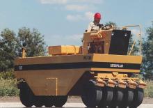 Gummiradwalzen Caterpillar PS 130