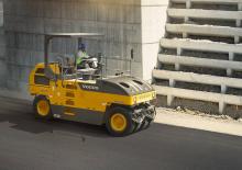 Gummiradwalzen Volvo PT220 