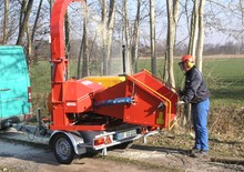 Holzhäcksler Dücker HM 200