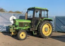 Hinterrad-Traktoren John Deere 1020