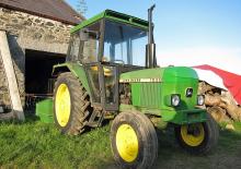 Hinterrad-Traktoren John Deere 1030