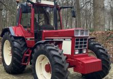 Hinterrad-Traktoren International Harvester 1056