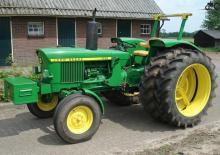 Hinterrad-Traktoren John Deere 1120