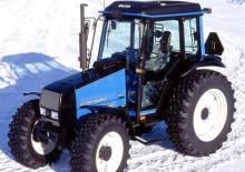 Hinterrad-Traktoren Valtra 600-2