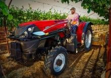 Hinterrad-Traktoren Case IH Farmall 120N