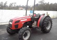Hinterrad-Traktoren Massey Ferguson MF 3235-S2P