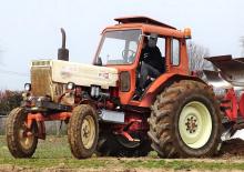 Hinterrad-Traktoren Belarus MTZ-80