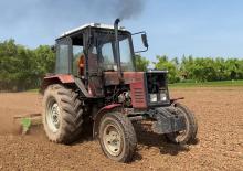 Hinterrad-Traktoren Belarus MTZ-800