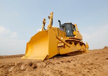 Kettendozer SEM 822D DS