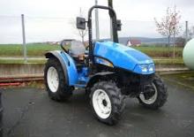 Kommunale Mehrzweckfahrzeuge Diesel New Holland T 3010 (101)