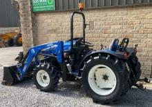Kommunale Mehrzweckfahrzeuge Diesel New Holland T 3020 (101)