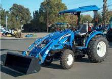 Kommunale Mehrzweckfahrzeuge Diesel New Holland TC 34 DA