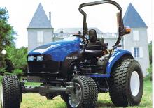 Kommunale Mehrzweckfahrzeuge Diesel New Holland TC 45 D
