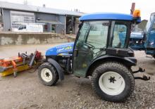 Kommunale Mehrzweckfahrzeuge Diesel New Holland TCE 55