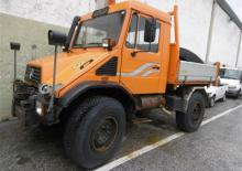 Kommunale Mehrzweckfahrzeuge Diesel Unimog U 140