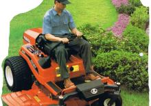 Kommunale Mehrzweckfahrzeuge Diesel Kubota ZD 21