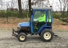 Kommunale Schlepper Iseki 2115 A