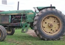 Kommunale Schlepper John Deere 2940