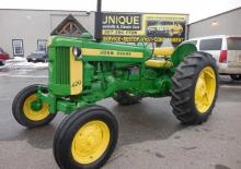 Kommunale Schlepper John Deere 420