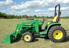 Kommunale Schlepper John Deere 4310
