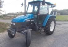 Kommunale Schlepper New Holland 4635