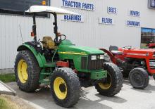 Kommunale Schlepper John Deere 5320