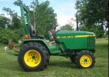 Kommunale Schlepper John Deere 670