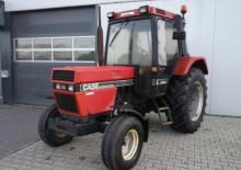 Kommunale Schlepper Case IH 745 XL