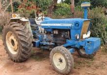 Kommunale Schlepper Ford-NH 7600