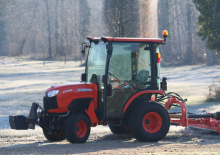 Kommunale Schlepper Kubota B2311 HDB