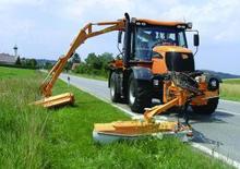Kommunale Schlepper JCB Fastrac 3185