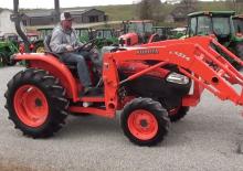 Kommunale Schlepper Kubota L3240