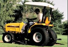 Kommunale Schlepper Challenger MT255