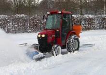 Kommunale Schlepper Shibaura ST 329 H